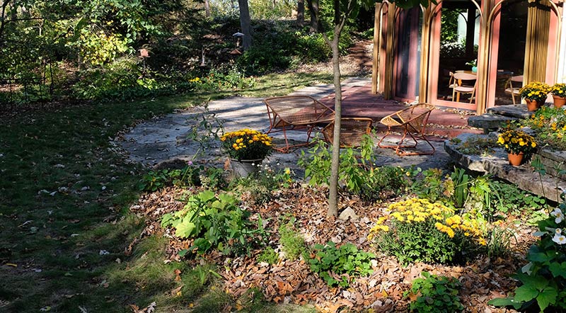 Quarry Project: Backyard landscape design with garden